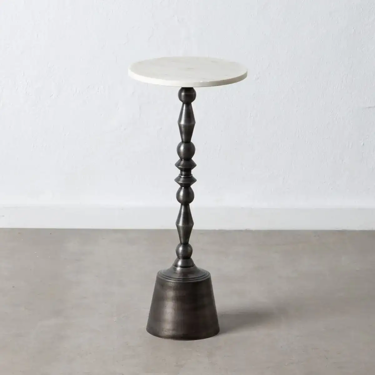 Table d appoint 29 5 x 29 5 x 68 cm noir aluminium blanc marbre_2483. Entrez dans l'Univers de DIAYTAR COTE D'IVOIRE - Où la Tradition S'unit à la Modernité. Explorez notre sélection pour trouver des produits qui allient héritage et innovation.