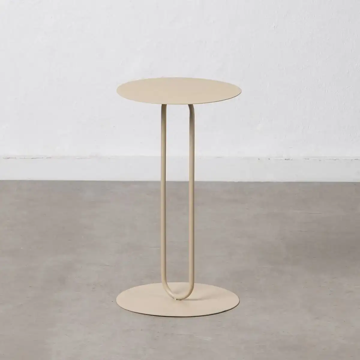 Table d appoint 30 5 x 30 5 x 53 cm creme fer_9117. Entrez dans l'Univers de DIAYTAR COTE D'IVOIRE - Où Chaque Produit a son Histoire. Explorez notre catalogue et découvrez des trésors qui racontent la riche culture du Côte d'Ivoire.