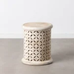 Table d appoint 37 x 37 x 46 5 cm blanc bois de manguier_2484. Bienvenue chez DIAYTAR COTE D'IVOIRE - Votre Plateforme Shopping pour Tous. Découvrez un large éventail de produits qui célèbrent la diversité et la beauté du Côte d'Ivoire.