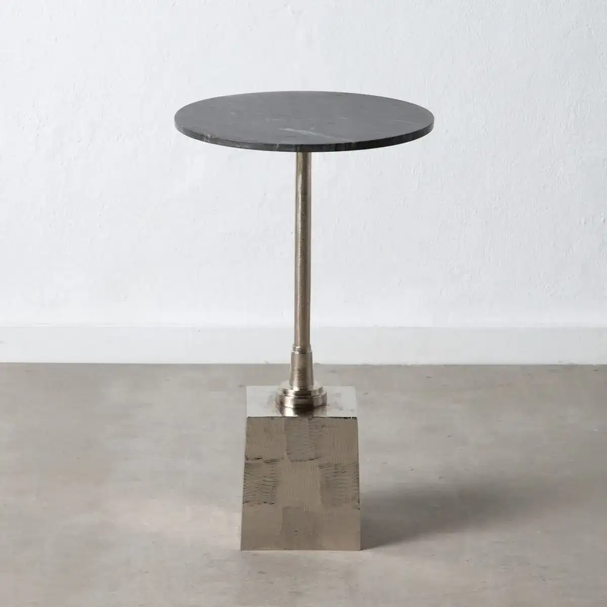 Table d appoint 38 5 x 38 5 x 65 cm noir argent aluminium marbre_1570. Bienvenue sur DIAYTAR COTE D'IVOIRE - Votre Source de Trouvailles Uniques. Explorez nos rayons virtuels pour dénicher des trésors que vous ne trouverez nulle part ailleurs, allant des trésors artisanaux aux articles tendance.