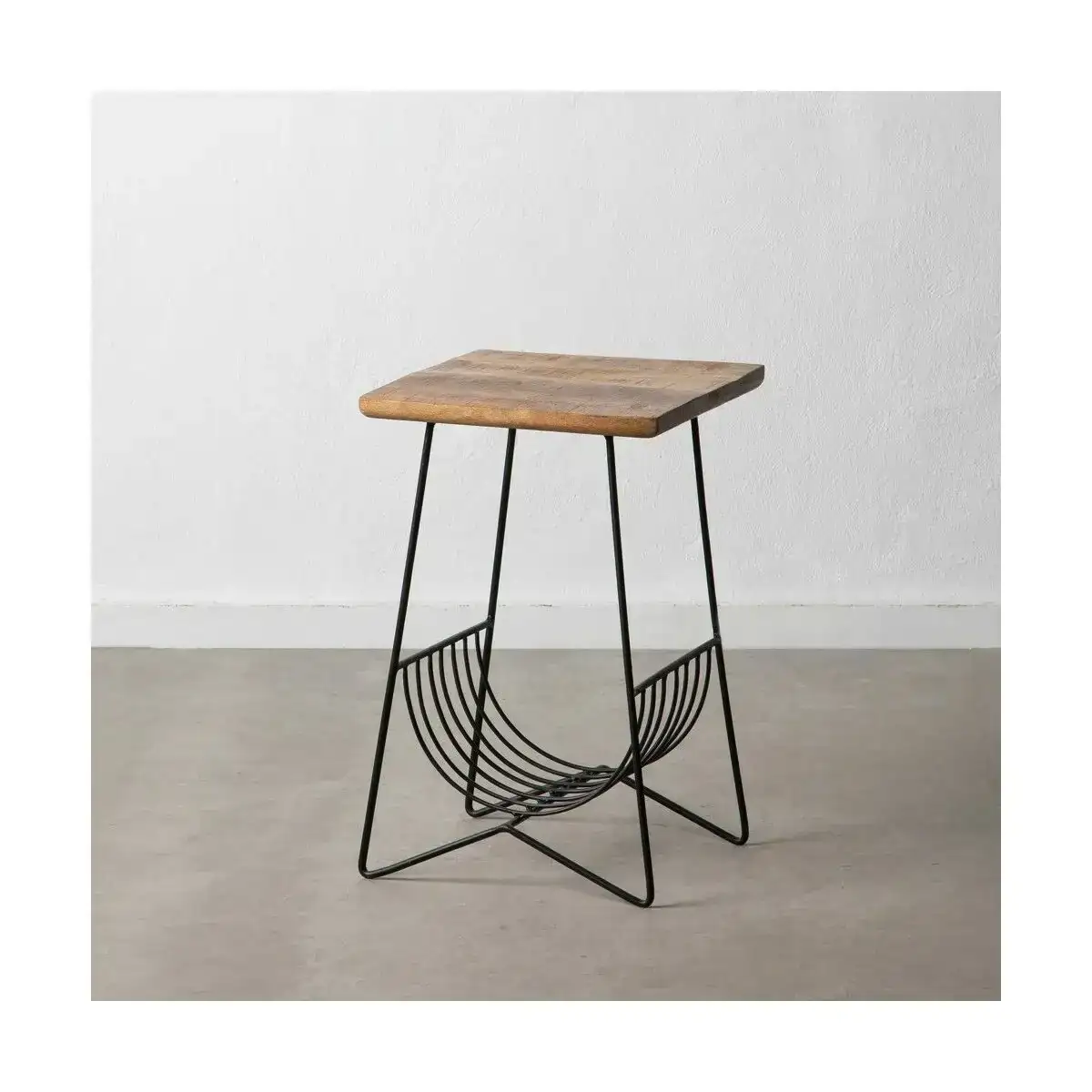 Table d appoint 40 x 40 x 63 cm naturel noir bois fer_6898. DIAYTAR COTE D'IVOIRE - L'Art du Shopping Éclairé. Parcourez notre catalogue et choisissez parmi des produits de qualité qui satisferont vos besoins et votre style.