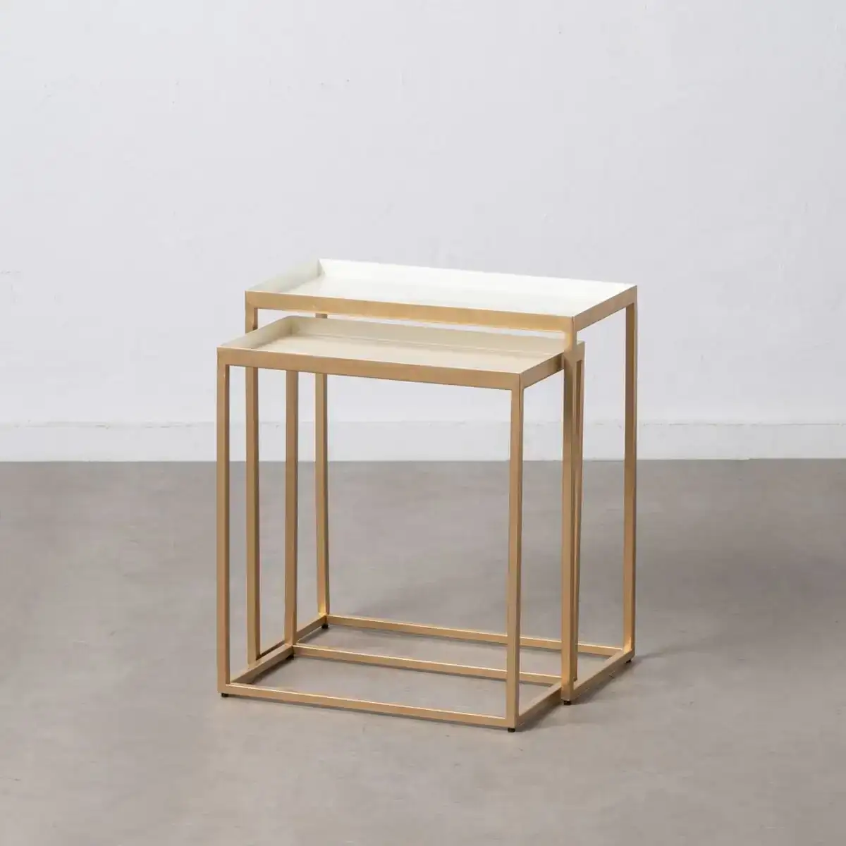 Table d appoint 53 x 27 x 58 5 cm dore creme_4571. DIAYTAR COTE D'IVOIRE - L'Art du Shopping Éclairé. Naviguez à travers notre plateforme intuitive et découvrez une variété d'articles soigneusement sélectionnés pour répondre à vos besoins et à vos envies.
