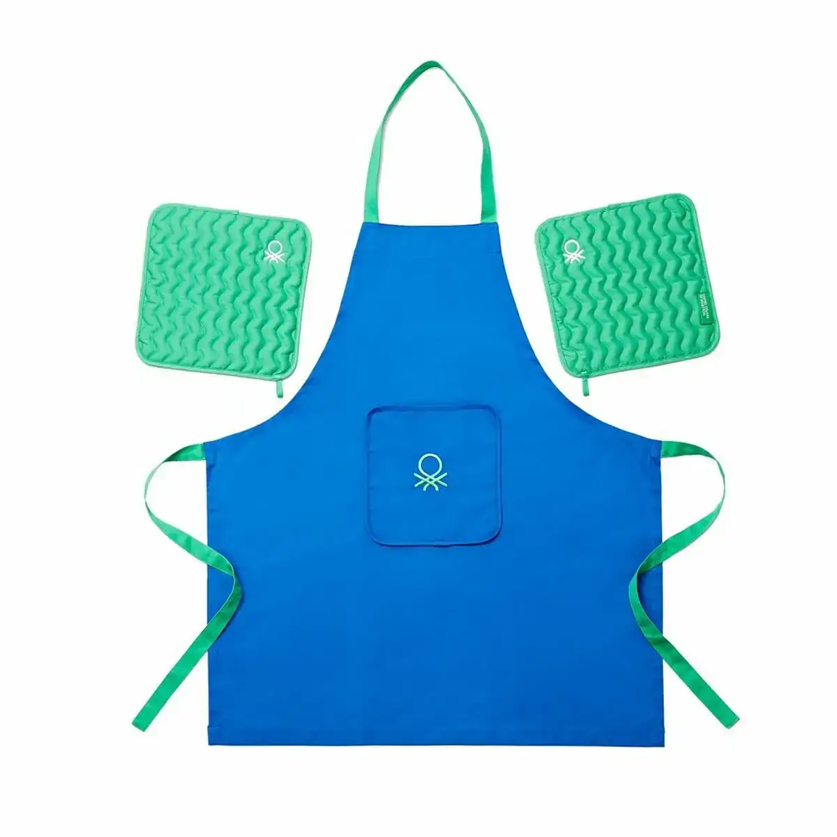 Tablier benetton be243 3 pcs _4914. DIAYTAR COTE D'IVOIRE - L'Art de Vivre le Shopping Authentique. Découvrez notre boutique en ligne et trouvez des produits qui incarnent la passion et le savoir-faire du Côte d'Ivoire.