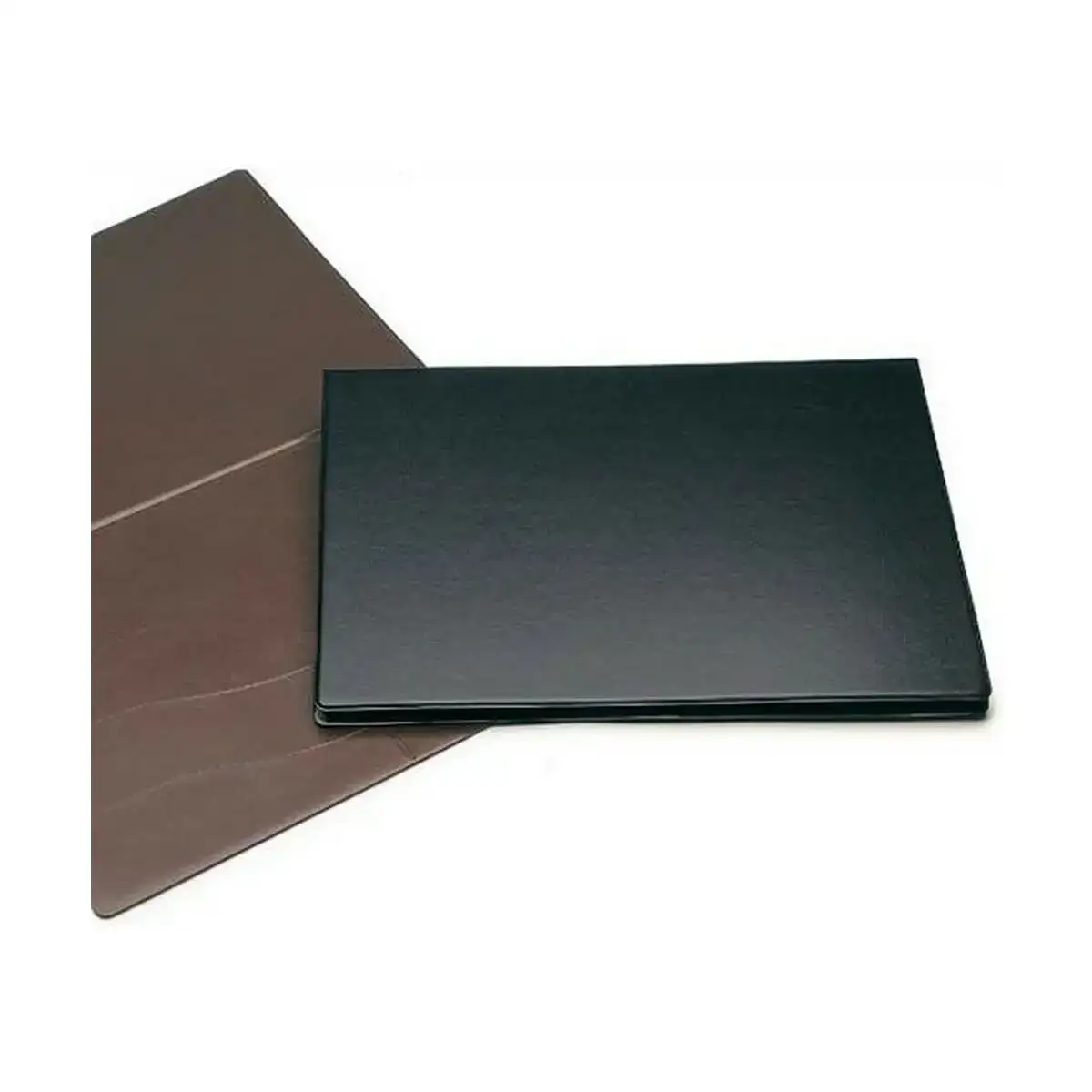 Tapis basic bureau 98 x 70 cm marron pvc_3108. DIAYTAR COTE D'IVOIRE - Votre Passage vers le Chic et l'Élégance. Naviguez à travers notre boutique en ligne pour trouver des produits qui ajoutent une touche sophistiquée à votre style.