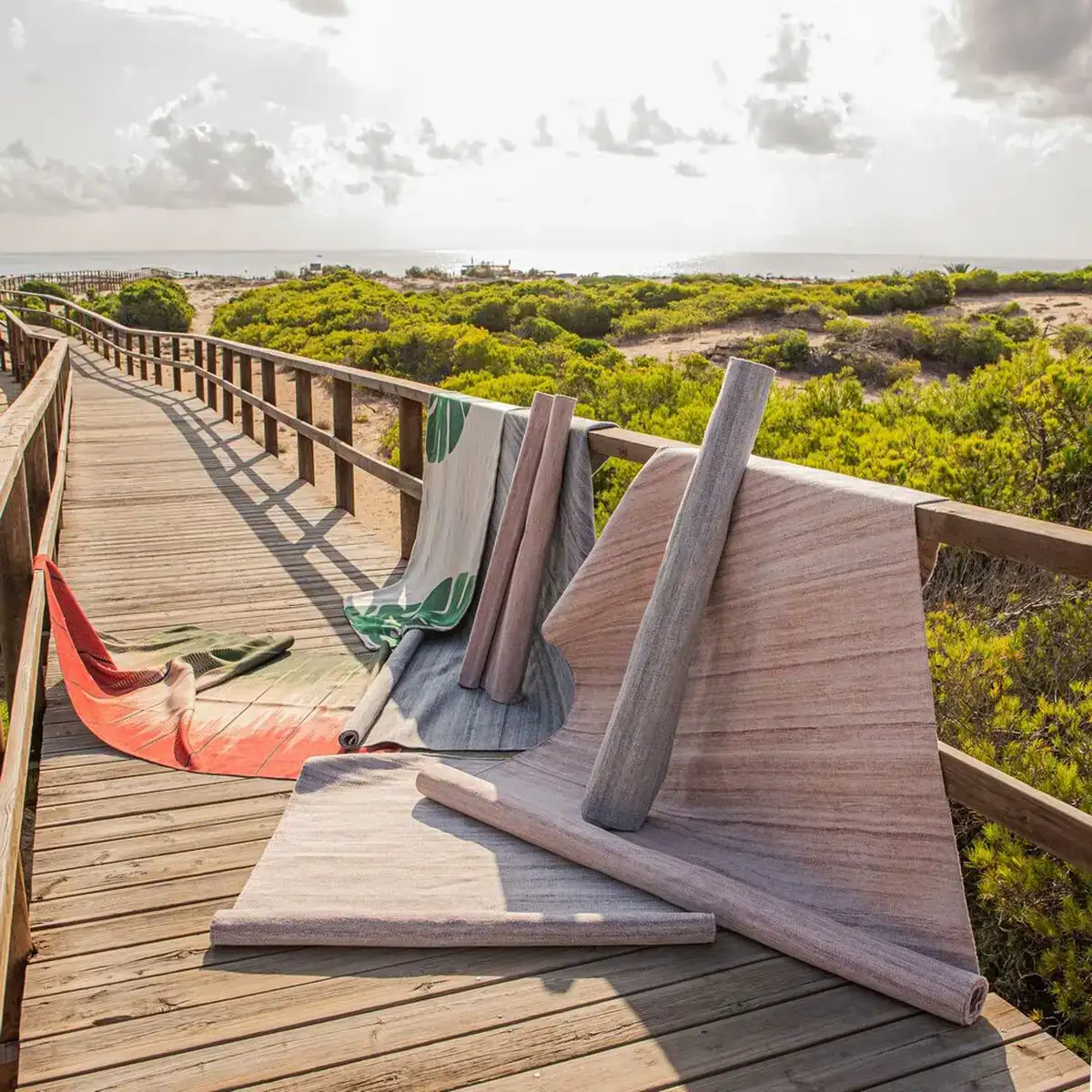 Tapis d exterieur goa indigo pet_6770. Bienvenue chez DIAYTAR COTE D'IVOIRE - Où le Shopping Devient un Plaisir. Découvrez notre boutique en ligne et trouvez des trésors qui égaieront chaque jour de votre vie.