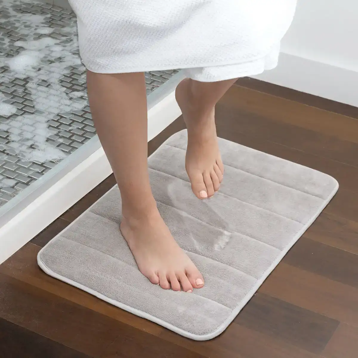 Tapis de bain viscoelastique puffeet innovagoods_1767. DIAYTAR COTE D'IVOIRE - Là où Chaque Produit a son Histoire. Découvrez notre gamme de produits, chacun portant en lui le récit de l'artisanat et de la passion, pour vous offrir une expérience de shopping authentique.