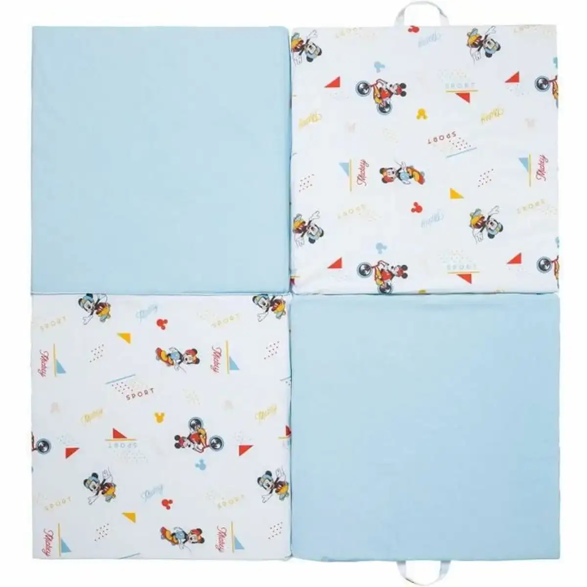 Tapis de jeu disney mickey sport_9413. Bienvenue sur DIAYTAR COTE D'IVOIRE - Où Choisir est un Voyage Sensoriel. Plongez dans notre catalogue et trouvez des produits qui éveillent vos sens et embellissent votre quotidien.