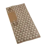 Tapis picnic versa triangu 90 x 1 x 180 cm _7015. DIAYTAR COTE D'IVOIRE - Là où la Découverte est au Rendez-vous. Plongez dans notre catalogue et trouvez des articles qui éveilleront votre curiosité et élargiront vos horizons.