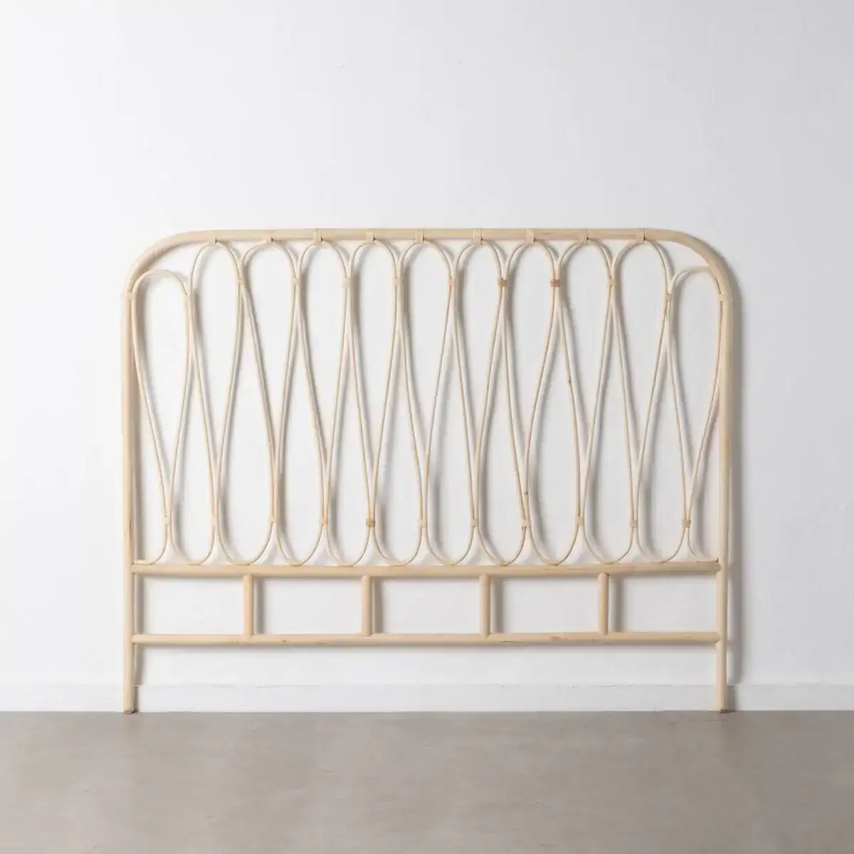 Tete de lit 160 x 3 x 125 cm naturel rotin_9660. Entrez dans l'Univers de DIAYTAR COTE D'IVOIRE - Où Chaque Produit est une Découverte. Explorez notre gamme variée et trouvez des articles qui vous surprennent et vous inspirent.