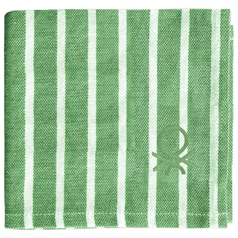 Tissu de cuisine benetton 4 pcs _2801. DIAYTAR COTE D'IVOIRE - Votre Passage vers l'Exceptionnel. Naviguez à travers notre sélection minutieuse et découvrez des articles qui apportent une touche spéciale à chaque instant de votre vie.