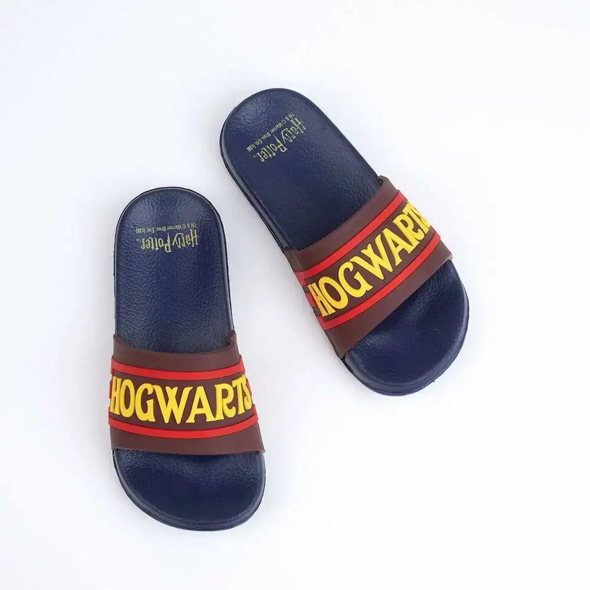 Tongs pour enfants harry potter blue marine rouge_8370. DIAYTAR COTE D'IVOIRE - Là où Choisir est une Affirmation de Style. Naviguez à travers notre boutique en ligne et choisissez des produits qui vous distinguent et vous valorisent.