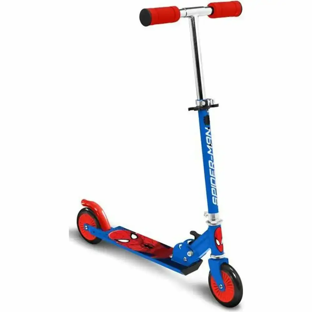 Trottinette stamp spiderman_8937. Bienvenue chez DIAYTAR COTE D'IVOIRE - Là où les Désirs Prendent Vie. Explorez notre boutique en ligne et laissez-vous séduire par des articles qui font écho à vos aspirations et à votre style unique.