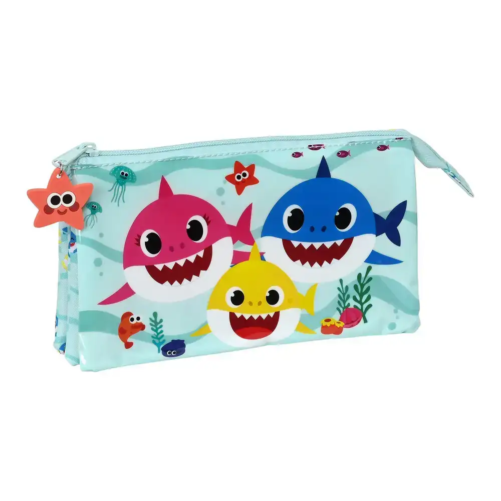 Trousse d ecolier baby shark beach day jaune bleu clair 22 x 12 x 3 cm _4445. DIAYTAR COTE D'IVOIRE - Là où le Shopping devient une Fête des Sens. Plongez dans notre univers et choisissez des produits qui éveillent votre goût pour l'esthétique et l'authenticité.
