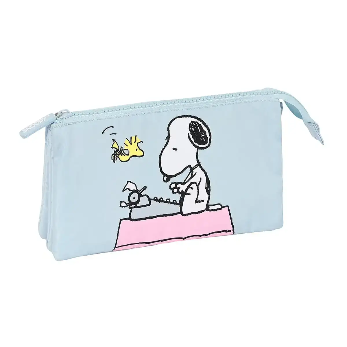 Trousse d ecolier snoopy 22 x 3 x 12 cm_4412. Entrez dans le Monde de DIAYTAR COTE D'IVOIRE - Où Chaque Produit Raconte une Histoire Unique. Explorez notre sélection et laissez-vous transporter par des récits à travers les articles que vous choisissez.