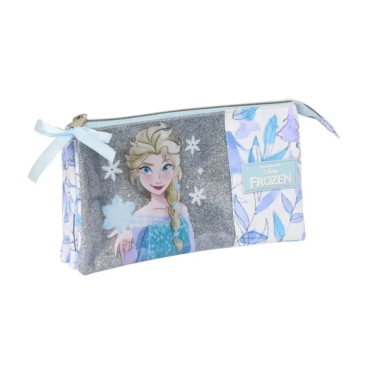 Trousse fourre tout triple frozen memories bleu blanc 22 x 12 x 3 cm _2033. DIAYTAR COTE D'IVOIRE - L'Art de Magasiner sans Frontières. Parcourez notre vaste sélection d'articles et trouvez tout ce dont vous avez besoin, du chic à l'authentique, du moderne au traditionnel.