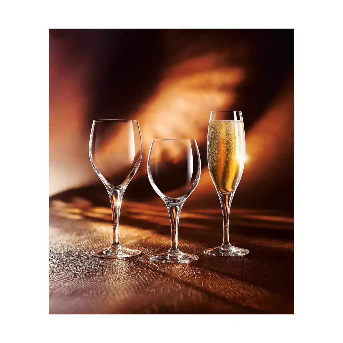 Verre chef sommelier_7872. DIAYTAR COTE D'IVOIRE - Votre Passage vers le Raffinement. Plongez dans notre univers de produits exquis et choisissez des articles qui ajoutent une touche de sophistication à votre vie.