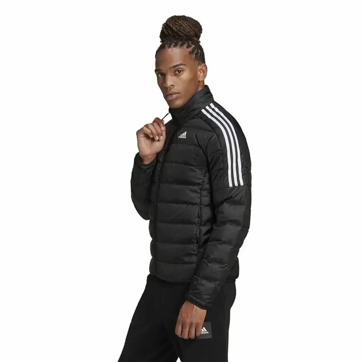 Veste de sport pour homme adidas essentials noir_3437. Entrez dans l'Univers de DIAYTAR COTE D'IVOIRE - Où Chaque Produit a son Éclat Unique. Explorez notre gamme variée et choisissez des articles qui illuminent votre quotidien.