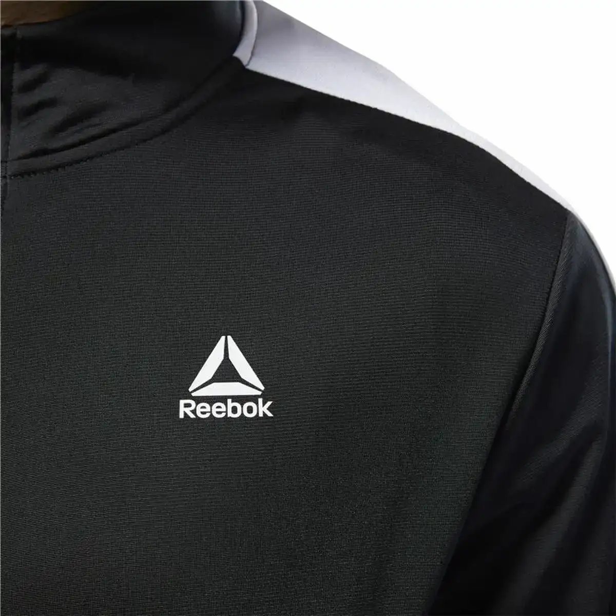 Veste de sport pour homme reebok essentials linear logo noir_4934. DIAYTAR COTE D'IVOIRE - Où Choisir est un Acte d'Amour pour le Côte d'Ivoire. Explorez notre boutique en ligne et choisissez des articles qui célèbrent la culture et l'artisanat du pays.