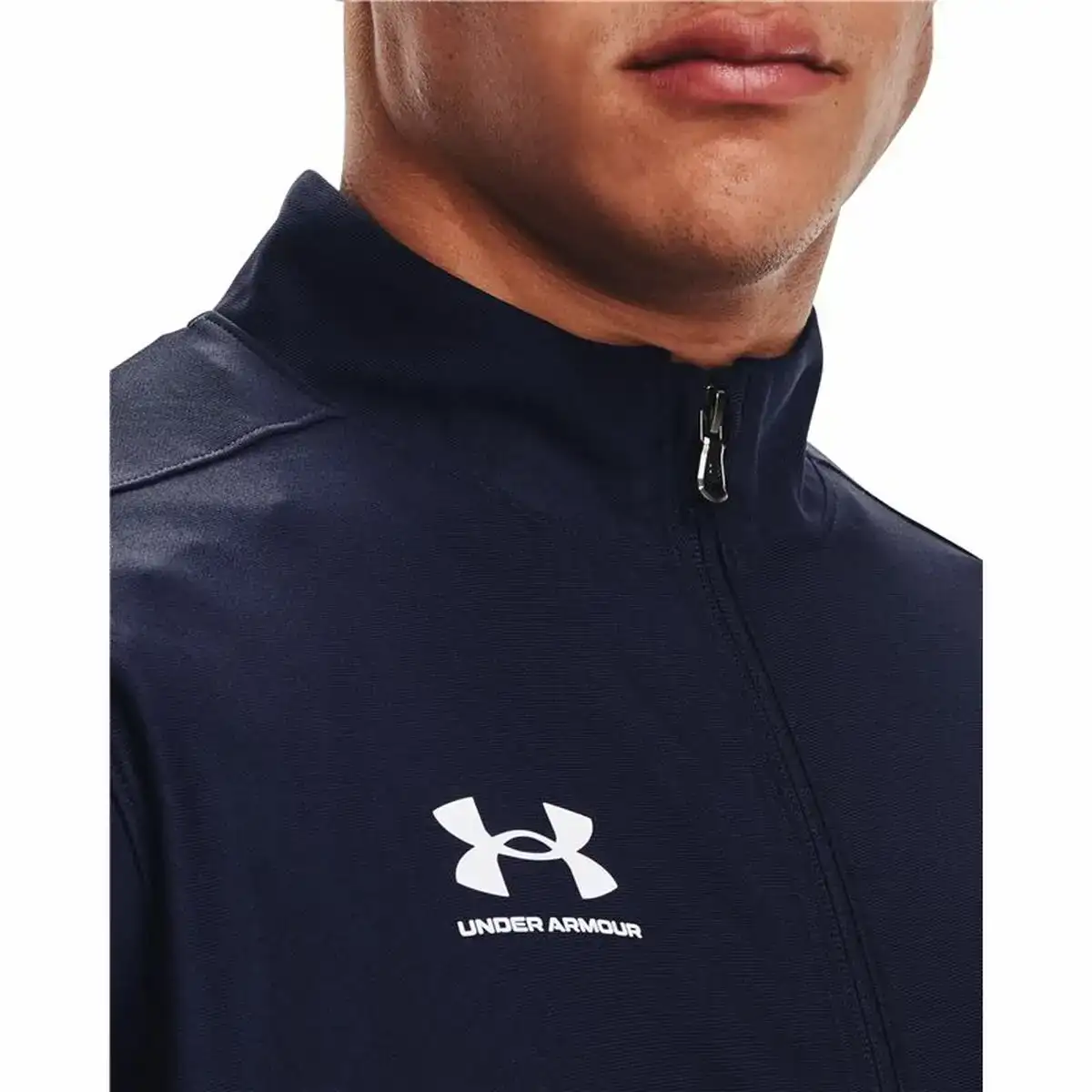 Veste de sport pour homme under armour blue marine_2097. DIAYTAR COTE D'IVOIRE - Votre Destinée Shopping Personnalisée. Plongez dans notre boutique en ligne et créez votre propre expérience de shopping en choisissant parmi nos produits variés.