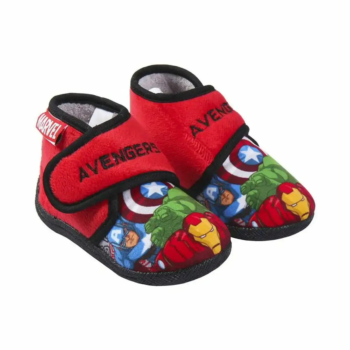 Maison chaussons the avengers rouge_2471. Bienvenue chez DIAYTAR COTE D'IVOIRE - Où Chaque Produit a son Histoire. Plongez dans notre sélection diversifiée et découvrez des articles qui racontent le riche patrimoine sénégalais.
