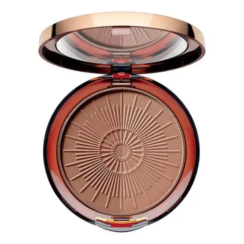 Poudres bronzantes compactes longasting artdeco 10 g_1136. DIAYTAR COTE D'IVOIRE - Là où le Shopping devient une Fête des Sens. Plongez dans notre univers et choisissez des produits qui éveillent votre goût pour l'esthétique et l'authenticité.