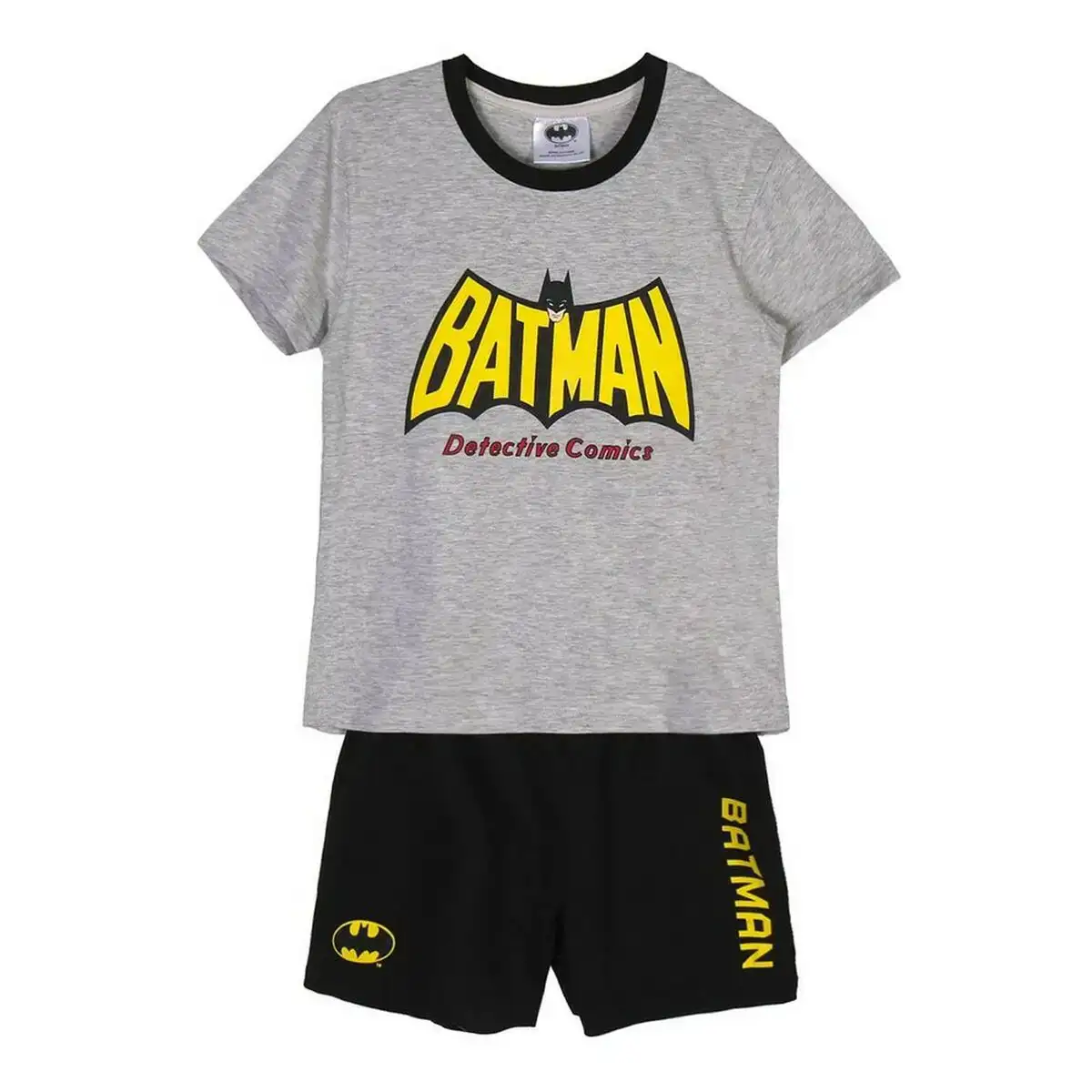 Pyjama d e te batman gris_3674. Bienvenue chez DIAYTAR COTE D'IVOIRE - Où Chaque Objet a son Histoire. Découvrez notre sélection méticuleuse et choisissez des articles qui racontent l'âme du Côte d'Ivoire.
