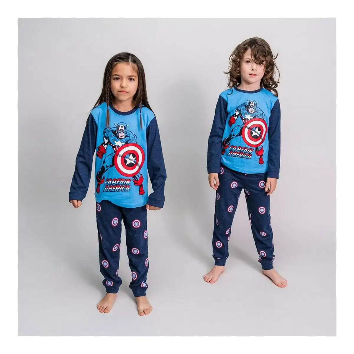 Pyjama enfant marvel bleu_4338. DIAYTAR COTE D'IVOIRE - Votre Destination pour un Shopping Unique. Parcourez notre catalogue et trouvez des articles qui vous inspirent et vous édifient.