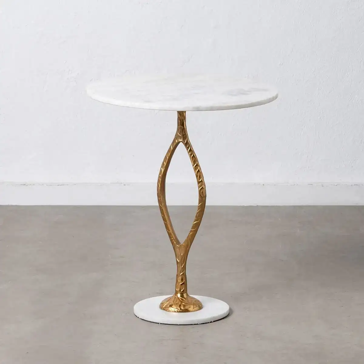 Table d appoint 51 x 51 x 61 cm me tal dore marbre blanc_2374. DIAYTAR COTE D'IVOIRE - Où Choisir Devient un Acte de Découverte. Découvrez notre gamme et choisissez des produits qui éveillent votre curiosité et élargissent vos horizons.