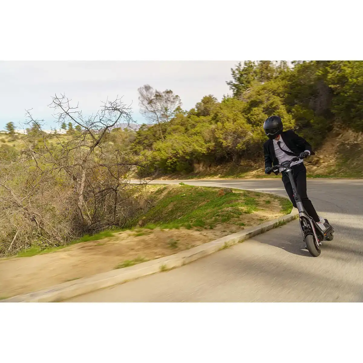 Trottinette e lectrique segway ninebot gt1_8005. Bienvenue chez DIAYTAR COTE D'IVOIRE - Où le Shopping Devient un Plaisir. Découvrez notre boutique en ligne et trouvez des trésors qui égaieront chaque jour de votre vie.