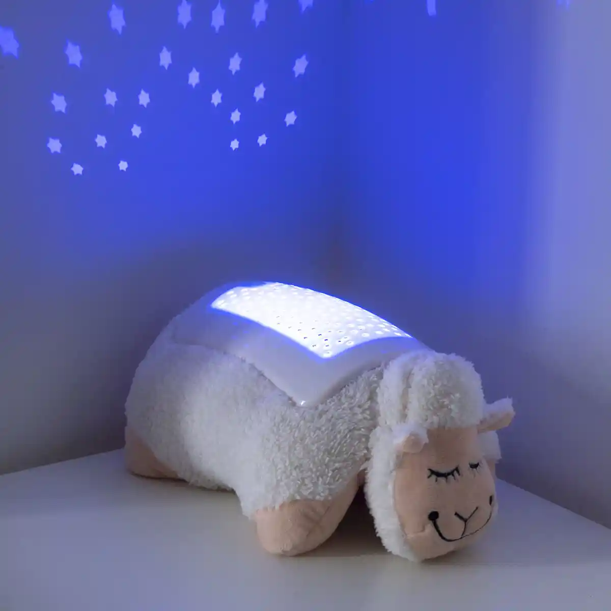 Peluche projecteur mouton innovagoods_7893. DIAYTAR COTE D'IVOIRE - Là où Chaque Produit Est une Trouvaille. Parcourez notre catalogue diversifié et découvrez des articles qui enrichiront votre quotidien, du pratique à l'insolite.