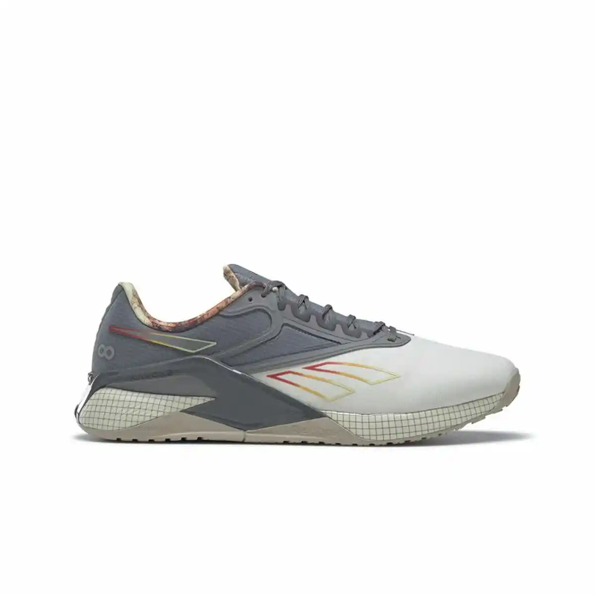 Baskets Reebok Street Fighter Nano X2 Gris Blanc. SUPERDISCOUNT FRANCE