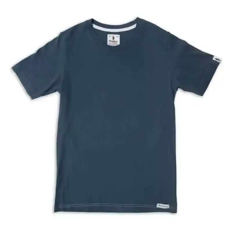 T shirt manches courtes homme omp slate bleu fonce_6657. Entrez dans l'Univers de DIAYTAR COTE D'IVOIRE - Où Chaque Produit a sa Place. Explorez nos rayons virtuels et choisissez des articles qui s'intègrent parfaitement à votre style de vie.