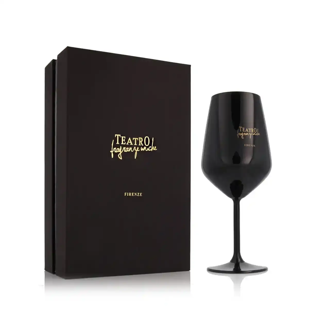 Bougie parfumee teatro fragranze black divine 380 g _1636. DIAYTAR COTE D'IVOIRE - Votre Source d'Inspiration Shopping. Parcourez nos rayons et trouvez des articles qui vous inspirent, que ce soit pour votre style, votre maison ou votre vie quotidienne.