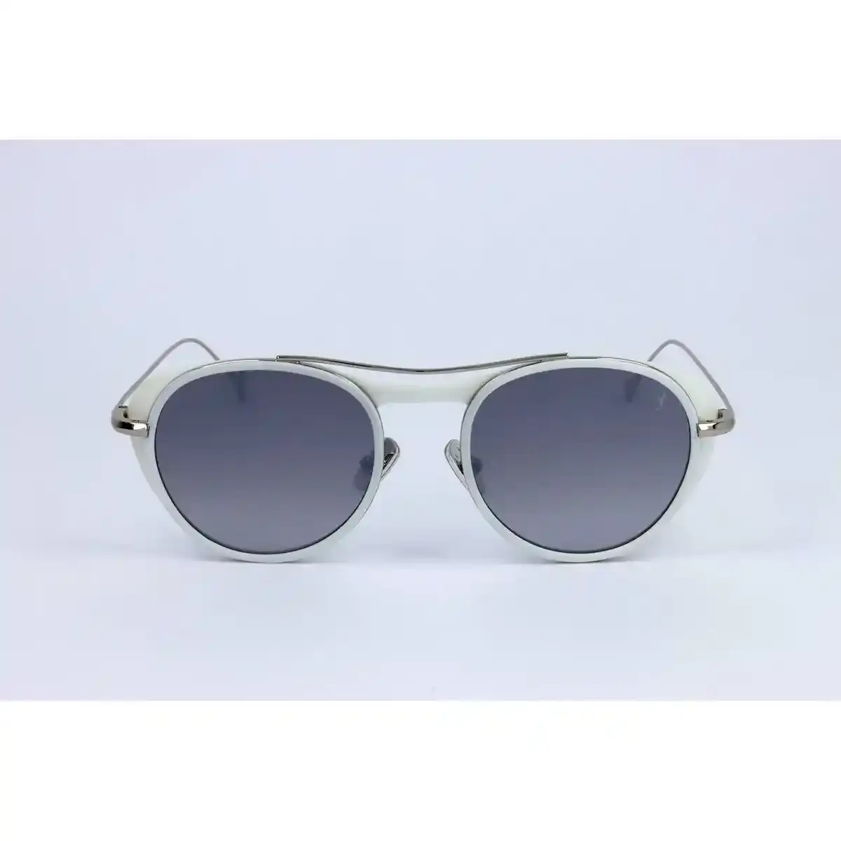 Lunettes de soleil unisexe eyepetizer marlon c l 1 17f_9590. DIAYTAR COTE D'IVOIRE - Où la Mode et le Confort se Rencontrent. Plongez dans notre univers de produits et trouvez des articles qui vous habillent avec style et aisance.