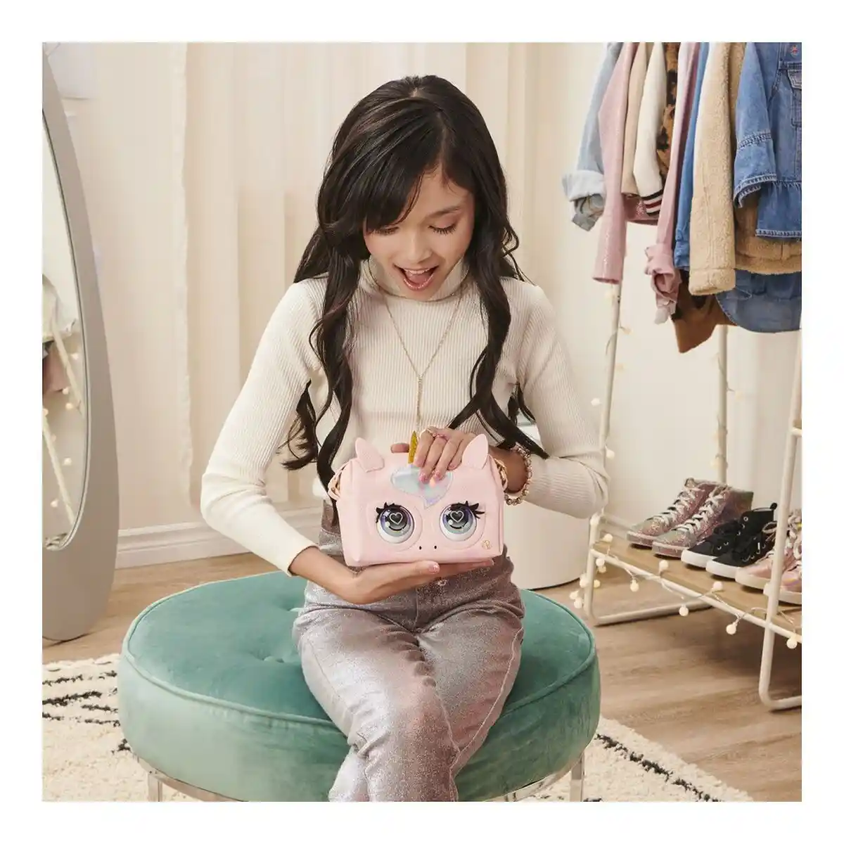 Sac spin master licorne avec son_7897. DIAYTAR COTE D'IVOIRE - Où la Tradition Renouvelée Rencontre l'Innovation. Explorez notre gamme de produits qui fusionnent l'héritage culturel avec les besoins contemporains.