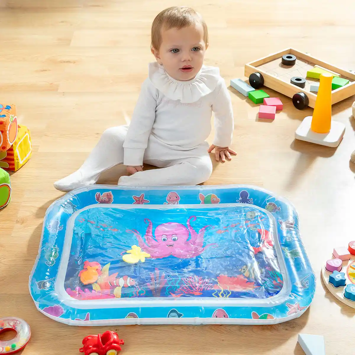 Tapis de jeu aquatique gonflable pour bébés Wabbly InnovaGoods. SUPERDISCOUNT FRANCE