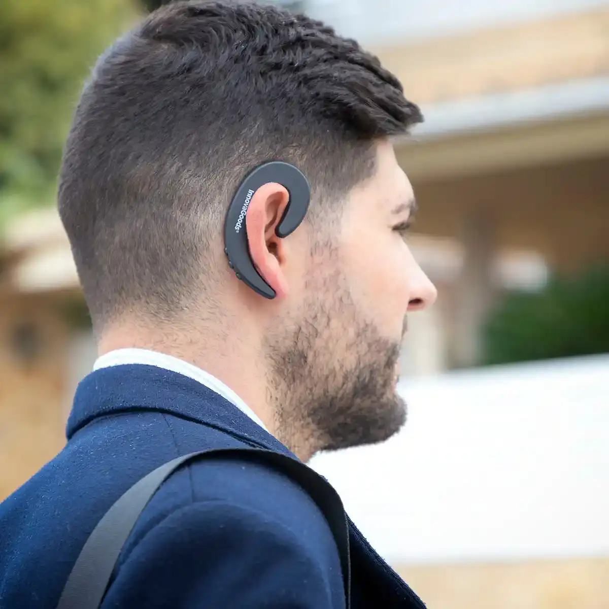 Casque open ear cearser innovagoods_1704. Bienvenue chez DIAYTAR COTE D'IVOIRE - Où Chaque Produit a son Âme. Découvrez notre gamme et choisissez des articles qui résonnent avec votre personnalité et vos valeurs.