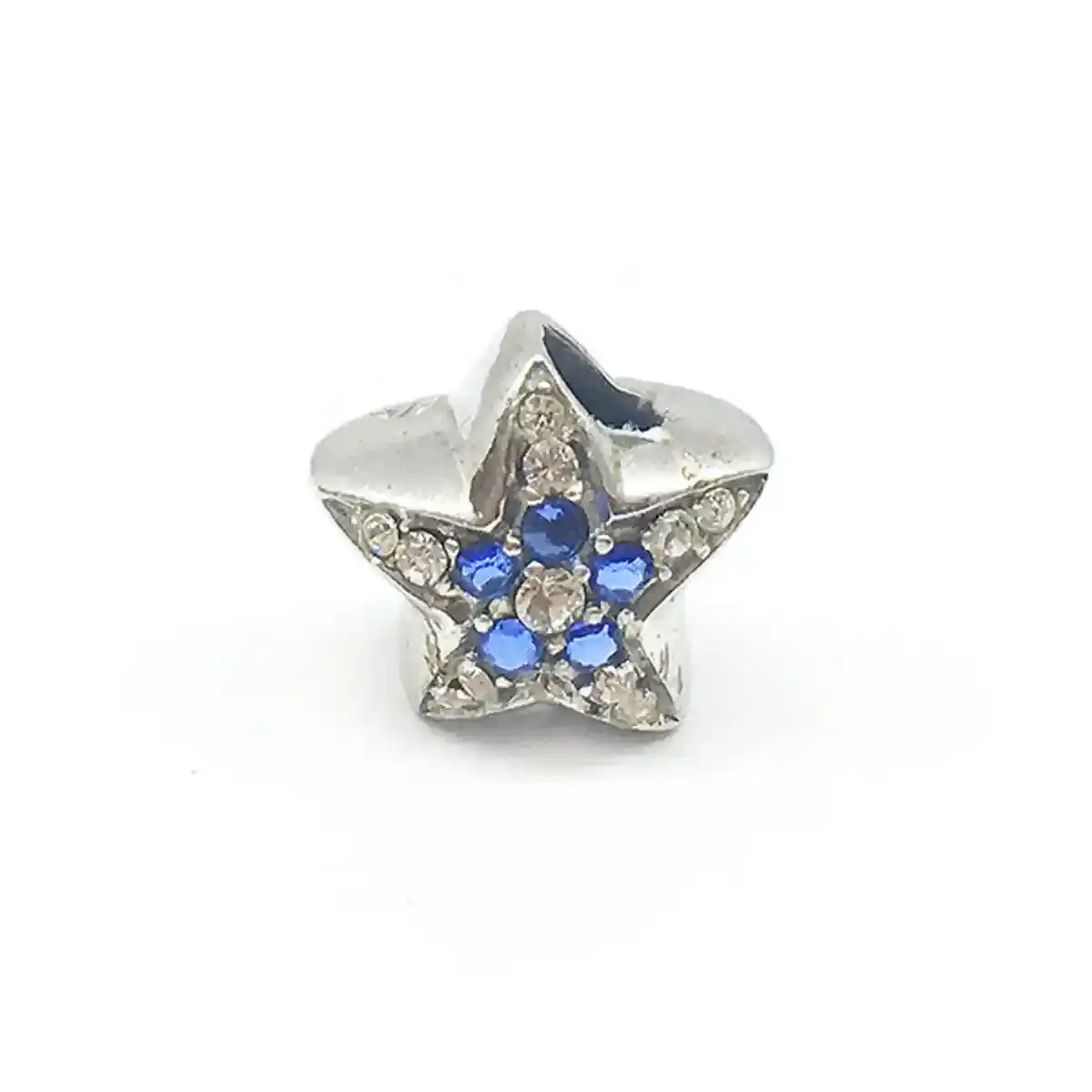 Perles dames viceroy vmg0029 10 argent 1 cm _4954. Entrez dans le Monde de DIAYTAR COTE D'IVOIRE - Où Chaque Produit Raconte une Histoire Unique. Explorez notre sélection et laissez-vous transporter par des récits à travers les articles que vous choisissez.