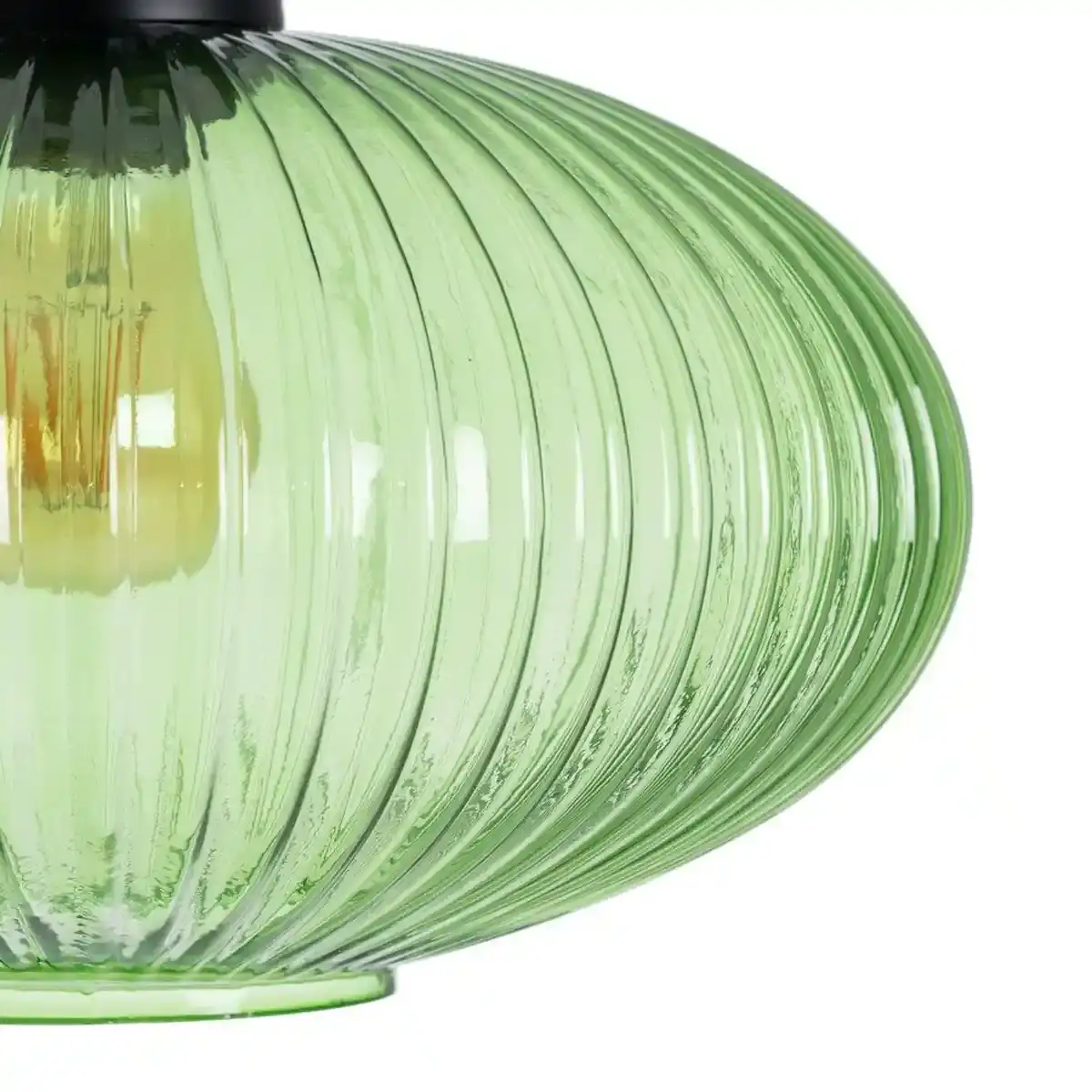 Plafonnier cristal metal vert 30 x 30 x 26 cm_1710. Entrez dans l'Univers de DIAYTAR COTE D'IVOIRE - Où le Choix Rencontre l'Authenticité. Explorez nos rayons virtuels et trouvez des produits qui incarnent la richesse de notre culture.