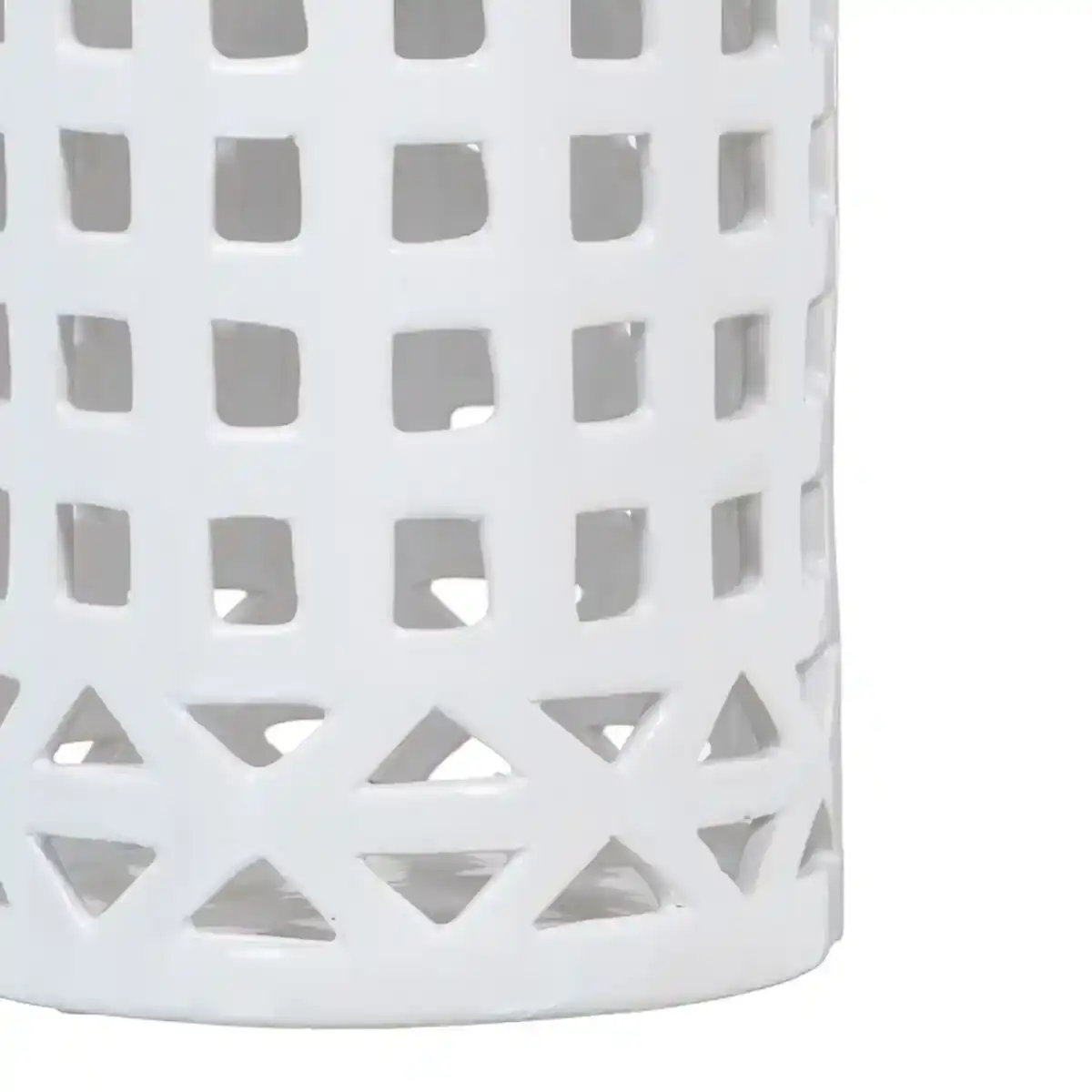 Vase 15 x 15 x 25 5 cm ceramique blanc_1342. DIAYTAR COTE D'IVOIRE - Là où Chaque Produit Est une Trouvaille. Parcourez notre catalogue diversifié et découvrez des articles qui enrichiront votre quotidien, du pratique à l'insolite.