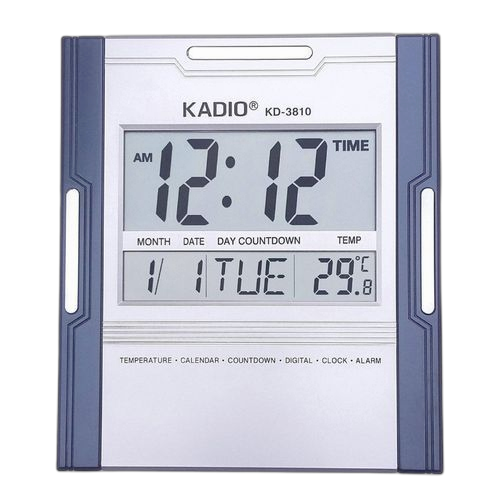Horloge murale en plastique et affichage de la température sur table carrée