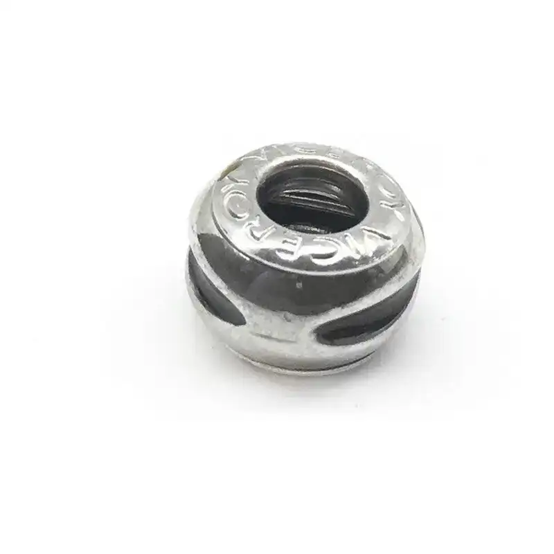 Perles femme viceroy vmm0151 15 argent 1 cm_7598. DIAYTAR COTE D'IVOIRE - Où Chaque Achat Raconte une Histoire. Parcourez notre boutique en ligne pour trouver des articles qui évoquent le savoir-faire et la tradition du Côte d'Ivoire.