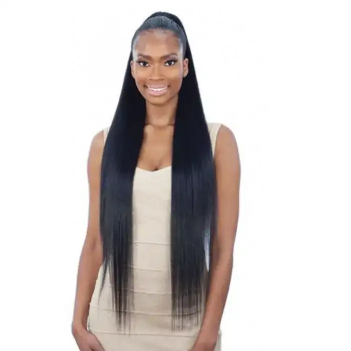 Modele model drawstring ponytail silky straight 32_1821. Bienvenue chez DIAYTAR COTE D'IVOIRE - Où Chaque Détail Fait la Différence. Découvrez notre sélection méticuleuse et choisissez des articles qui répondent à vos exigences.