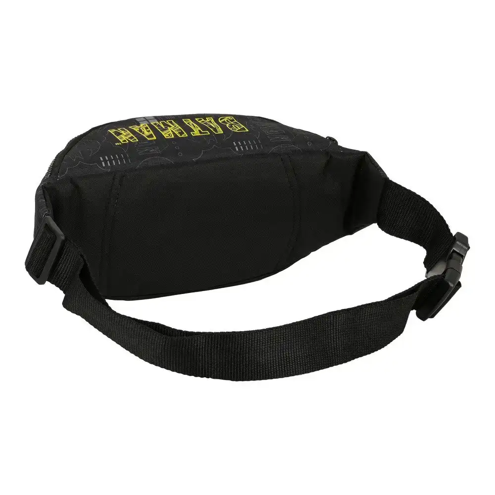 Pochette ceinture batman comix noir jaune 23 x 12 x 9 cm_1350. DIAYTAR COTE D'IVOIRE - Votre Passage vers le Raffinement. Plongez dans notre univers de produits exquis et choisissez des articles qui ajoutent une touche de sophistication à votre vie.