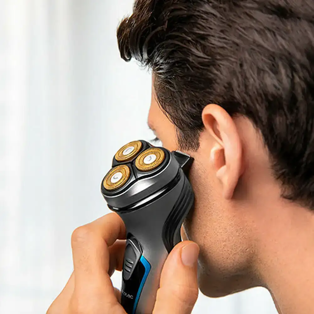 Rasoir electrique cecotec bamba precisioncare titanium perfectcut_9305. DIAYTAR COTE D'IVOIRE - L'Art de Choisir, l'Art de S'émerveiller. Explorez notre gamme de produits et laissez-vous émerveiller par des créations authentiques et des designs modernes.