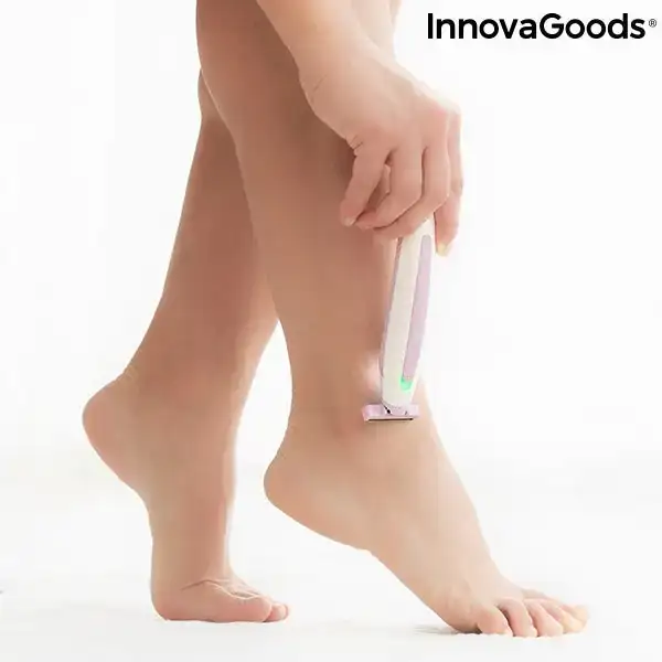 Rasoir rechargeable femme silskin innovagoods_1535. DIAYTAR COTE D'IVOIRE - Où Chaque Produit est une Histoire à Raconter. Découvrez notre sélection de produits qui vous permettent de créer votre propre récit à travers vos achats.