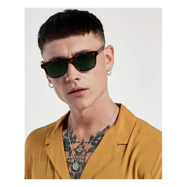 Lunettes de soleil unisexe no35 hawkers marron vert_2941. DIAYTAR COTE D'IVOIRE - Votre Passage vers la Découverte. Explorez notre boutique en ligne pour trouver des trésors qui vous attendent, du traditionnel à l'avant-garde.
