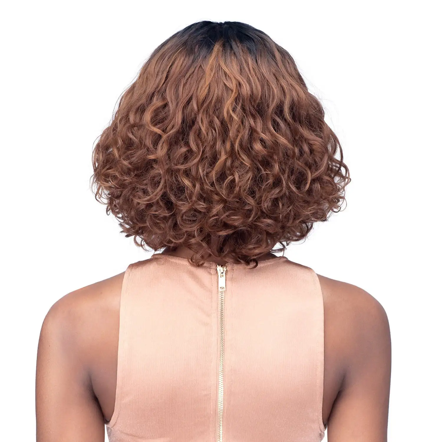 Perruque synthetique bobbi boss m1202 tiana_9324. Bienvenue chez DIAYTAR COTE D'IVOIRE - Où le Shopping Devient un Plaisir. Découvrez notre boutique en ligne et trouvez des trésors qui égaieront chaque jour de votre vie.
