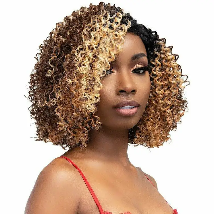 Perruque synthetique lace front janet collection melt extended part teya_6301. DIAYTAR COTE D'IVOIRE - Là où le Shopping Devient une Expérience. Naviguez à travers notre catalogue diversifié et découvrez des produits qui ajoutent de la couleur et de la passion à votre vie.