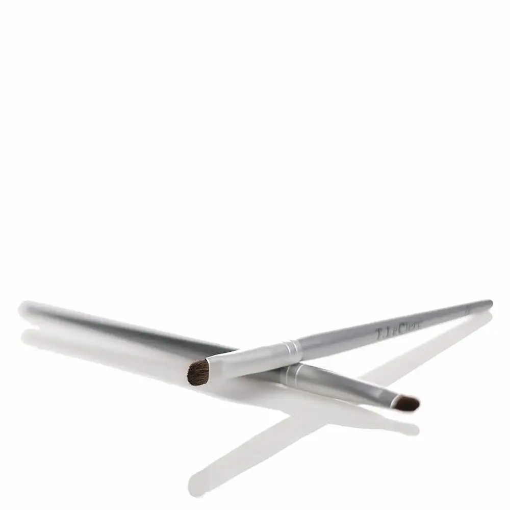 Pinceau leclerc no 6 tabs_5253. DIAYTAR COTE D'IVOIRE - L'Art de Choisir, l'Art de S'émerveiller. Explorez notre gamme de produits et laissez-vous émerveiller par des créations authentiques et des designs modernes.